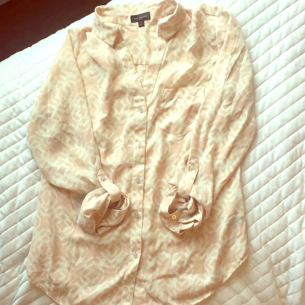 Long sleeved dress shirt